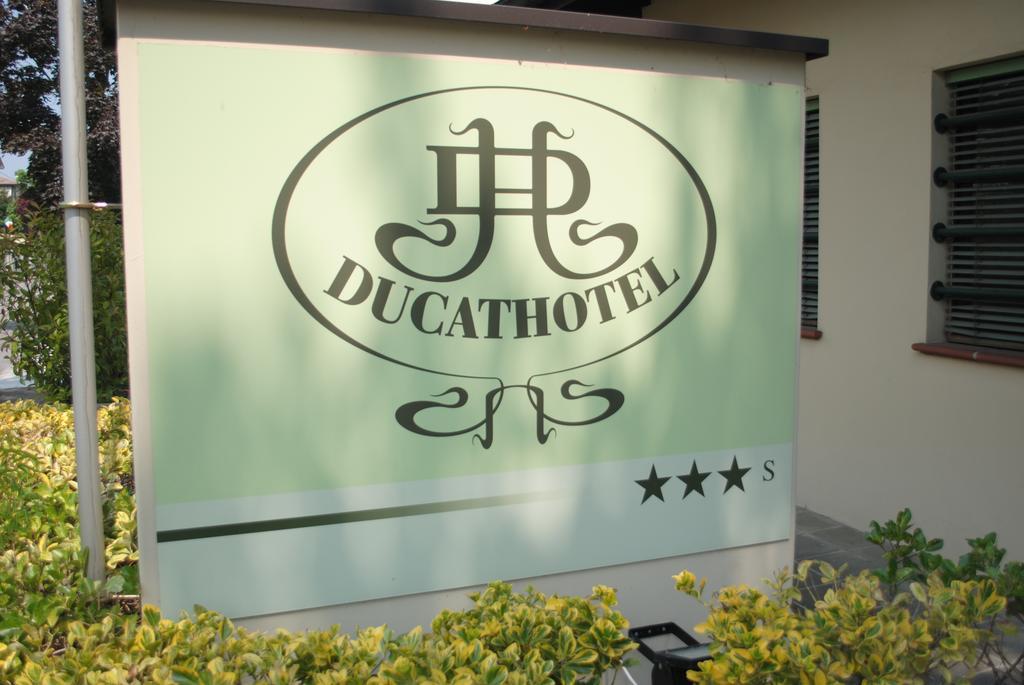 Ducathotel Torrile Екстериор снимка